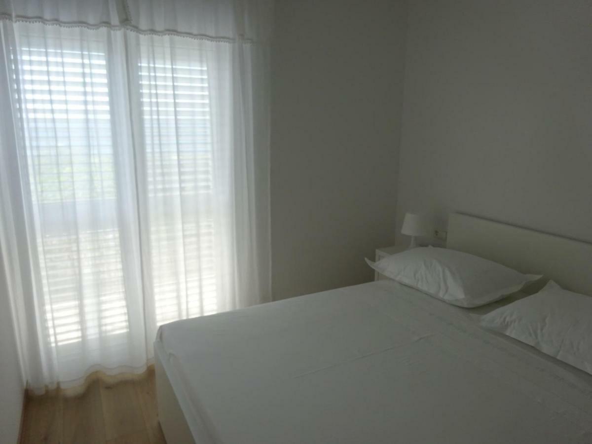 Apartment Duce Omis Exterior photo